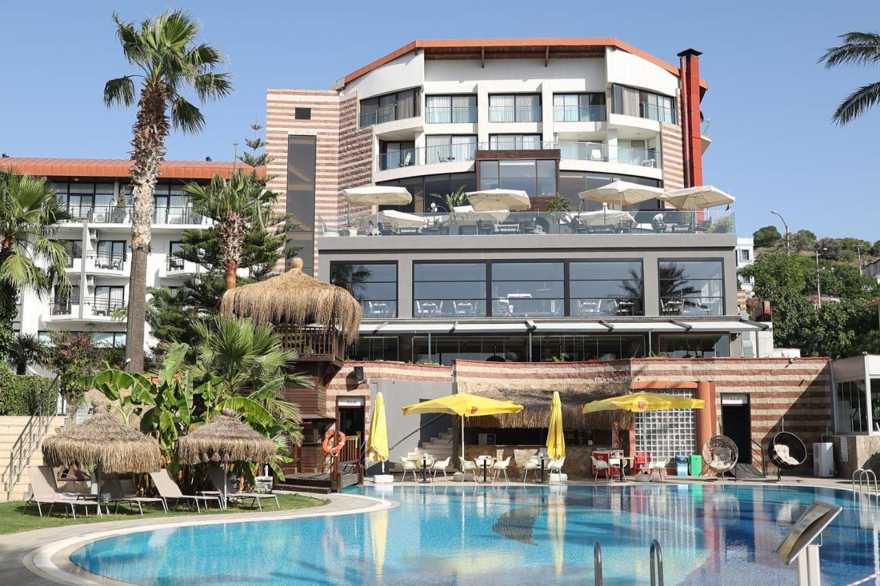Piril Hotel Thermal&Beauty Spa Çeşme Exterior foto